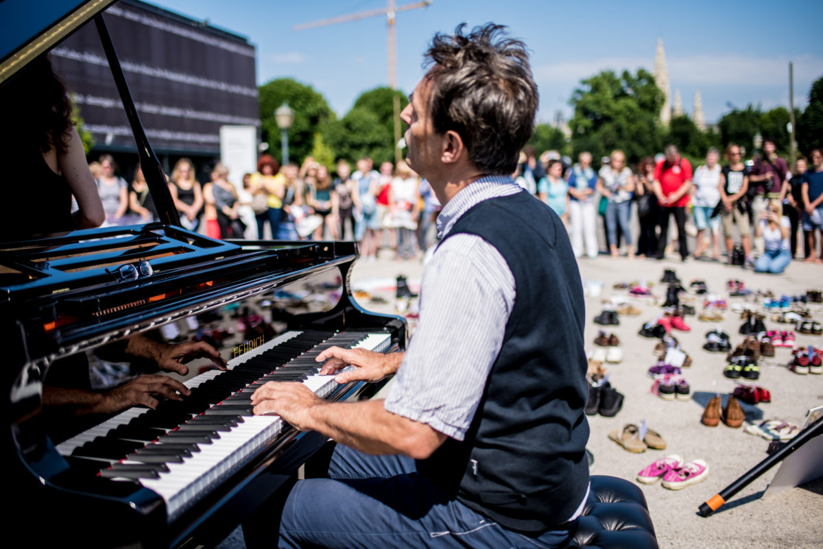 schuhe-und-musikalischer-protest-c-christoph-glanzl (1)